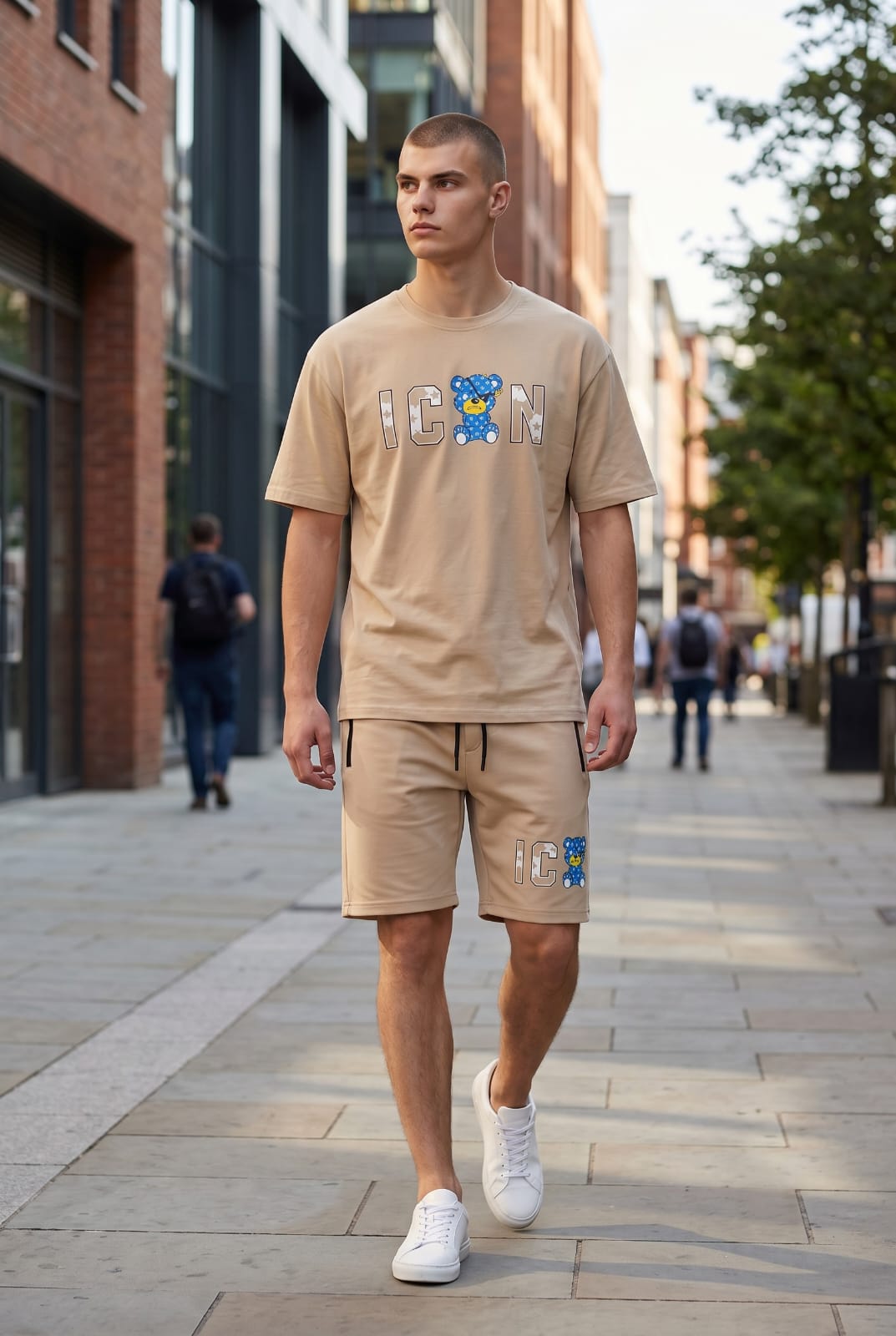 COMPLETO UOMO ICON MAGLIA CON PANTALONCINO IN COTONE E STRASS